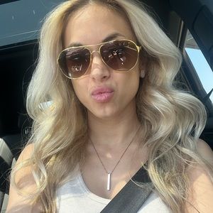 Meet your Posher, Amber